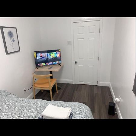 Stylist Bedroom Central Of Baltimore Eksteriør billede